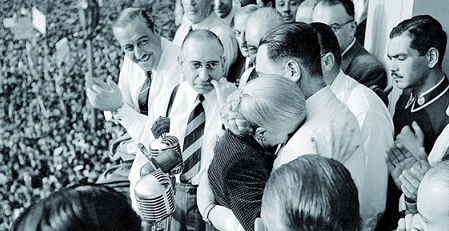 Eva Perón durante el Cabildo Abierto